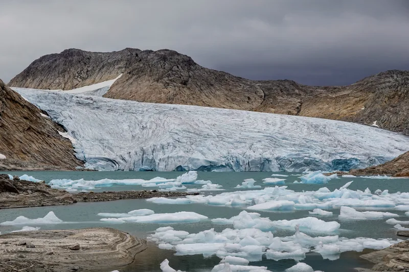 Crossing the glacier